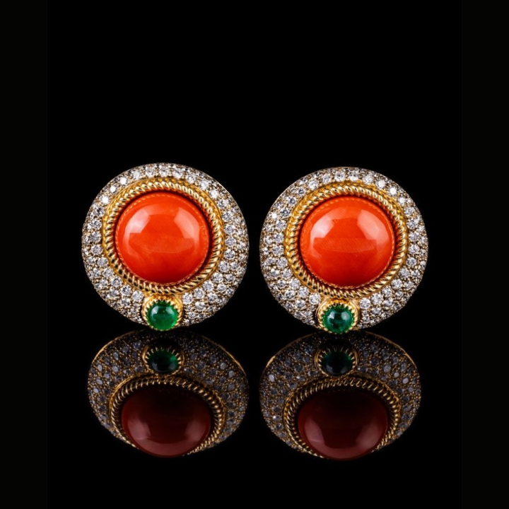 Earrings with coral, emeralds and diamonds